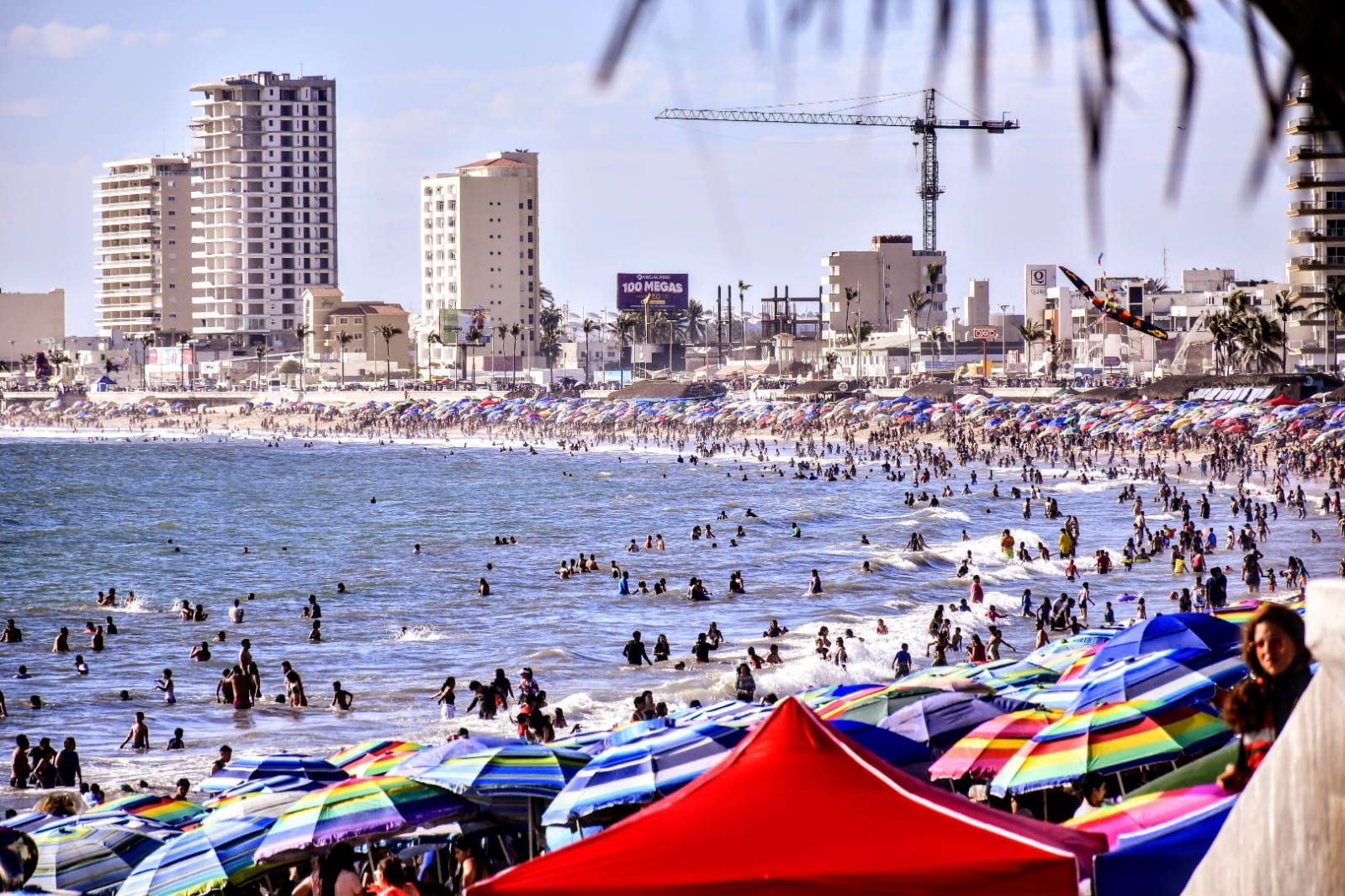 70,894 personas asistieron este sábado a las playas de Mazatlán