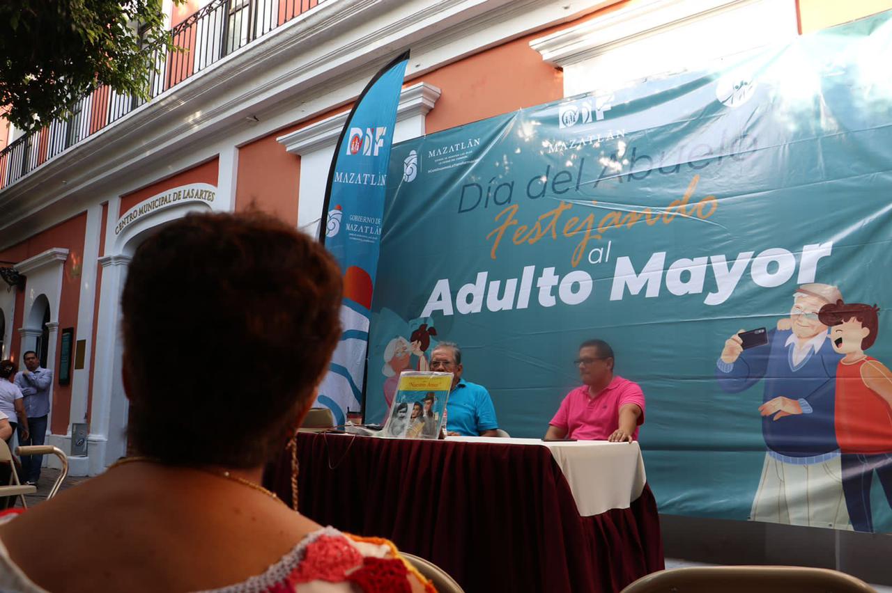 Comparten anecdotario de la vida de ‘Pedro Infante en Mazatlán’, en el marco de los festejos por el Día del Adulto mayor