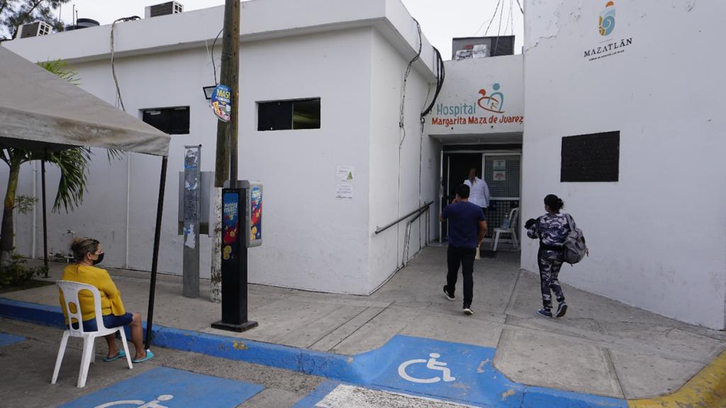 Bajan contagios de Covid-19 en Mazatlán; La población mantiene activos protocolos sanitarios