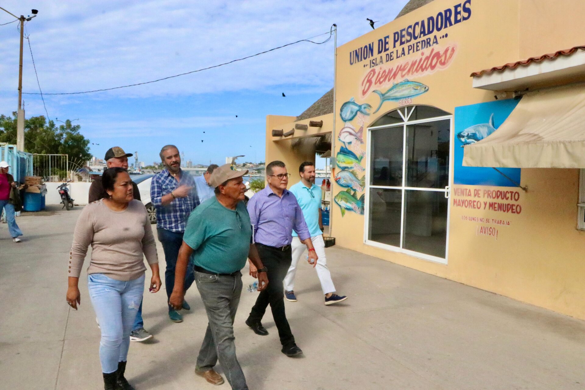 HABRÁ OBRA PÚBLICA PARA LA ISLA DE LA PIEDRA: ALCALDE EDGAR GONZÁLEZ.