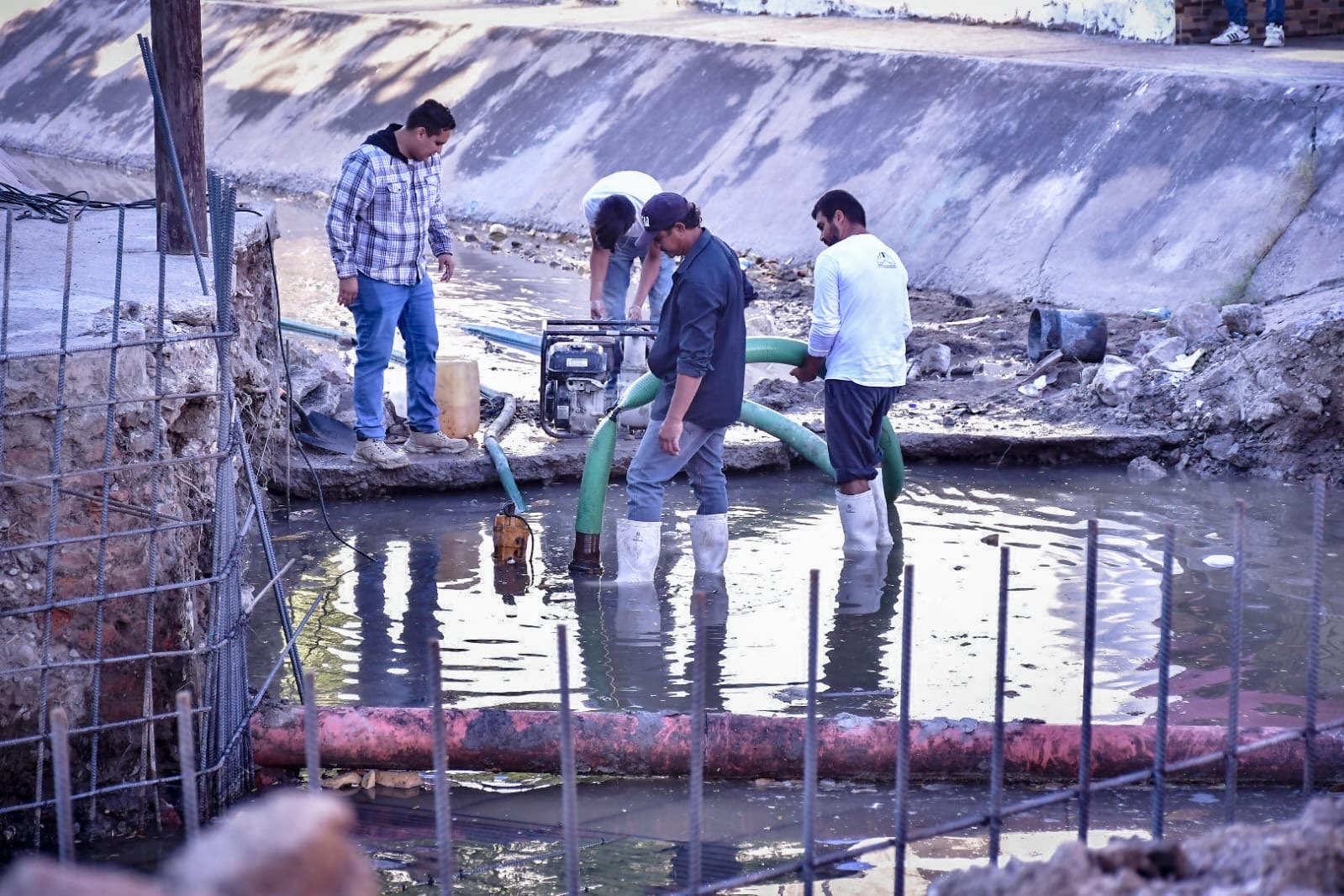 MAZATLÁN SE BENEFICIARÁ CON 5 OBRAS IMPORTANTES DE COLECTORES PARA REDUCIR LOS VERTIMIENTOS DE AGUAS NEGRAS.