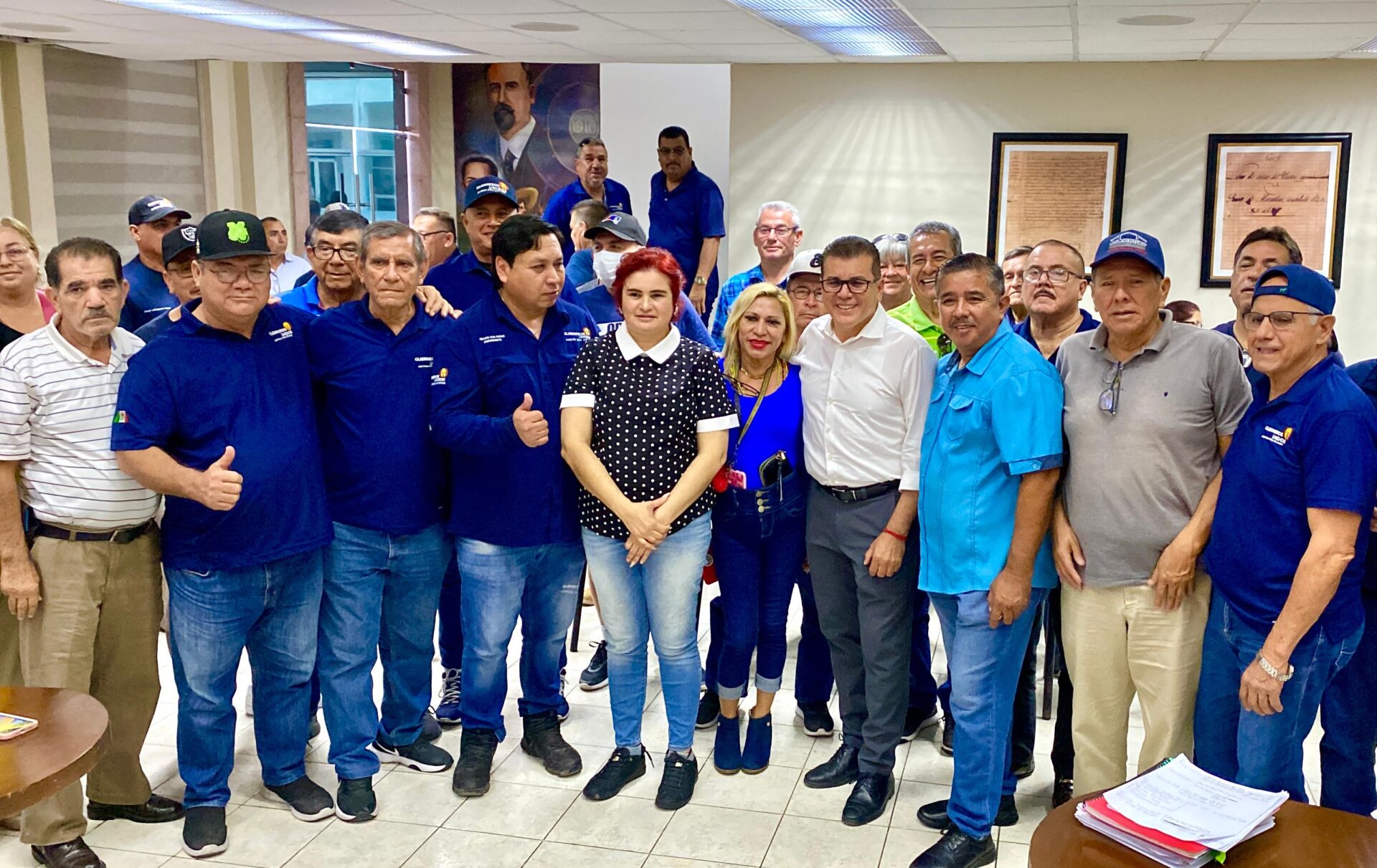 REFRENDA EDGAR GONZÁLEZ SU COMPROMISO CON POLICÍAS Y TRÁNSITOS JUBILADOS Y PENSIONADOS.