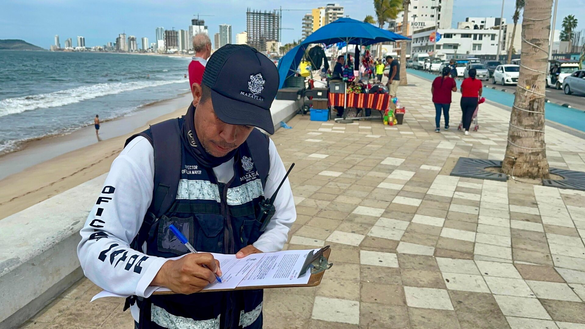 ¡NO AL ACAPARAMIENTO DE ESPACIOS CON FINES DE LUCRO!