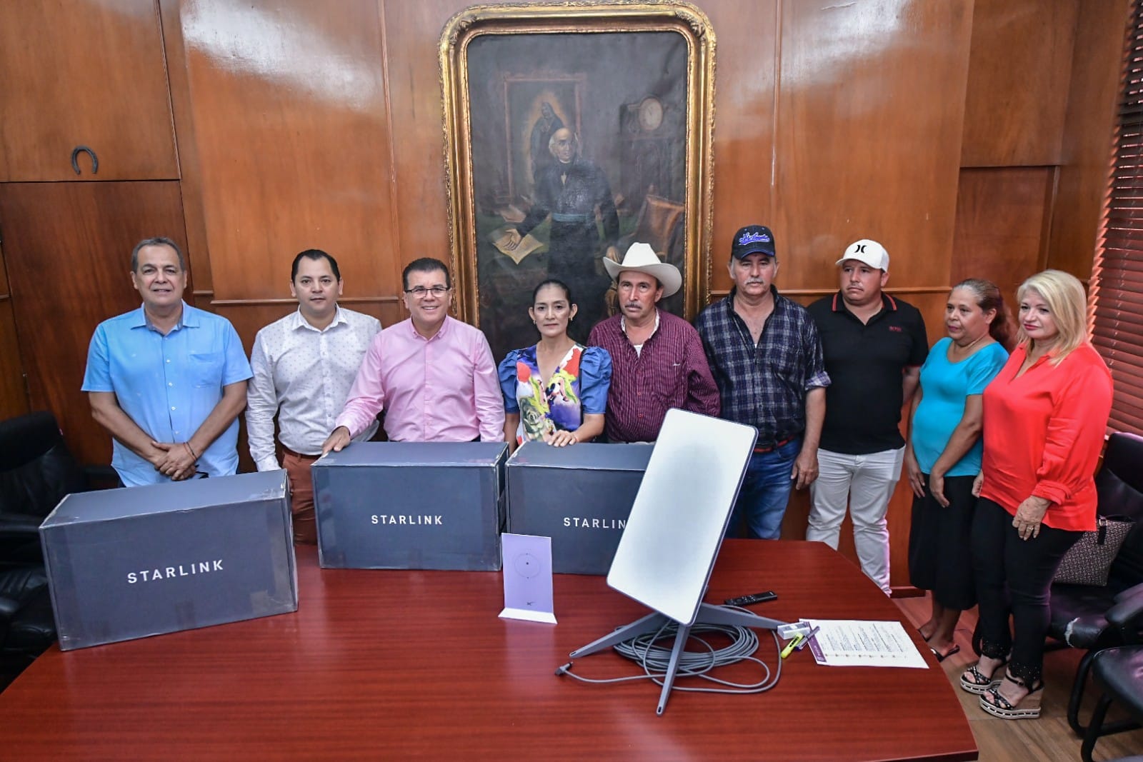 ¡Lo prometió y lo cumplió! Edgar González lleva internet a las comunidades de La Puerta de San Marcos, El Moral y El Pichilingue.