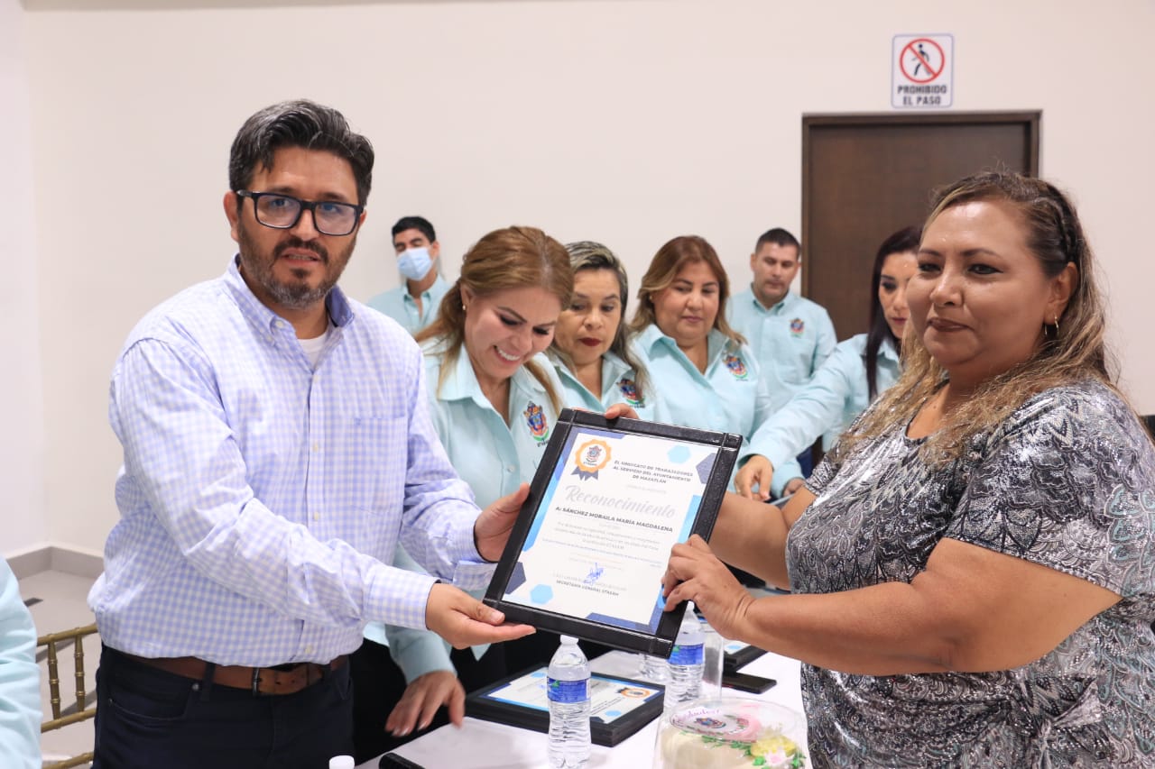 Las mujeres son las que llevan a buen puerto al Ayuntamiento: Oficial Mayor.