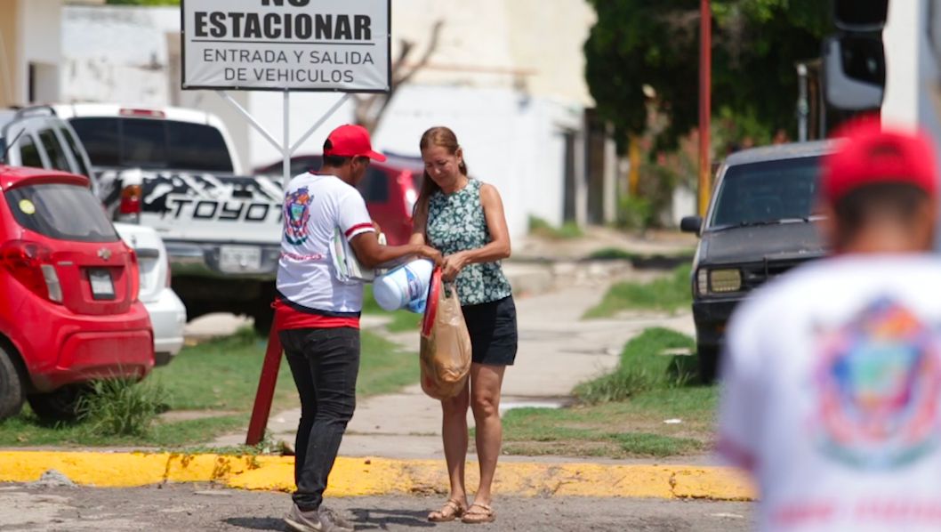 ¡Ponen el ejemplo! Habitantes de Jabalíes implementan estrategia en recolección de basura.