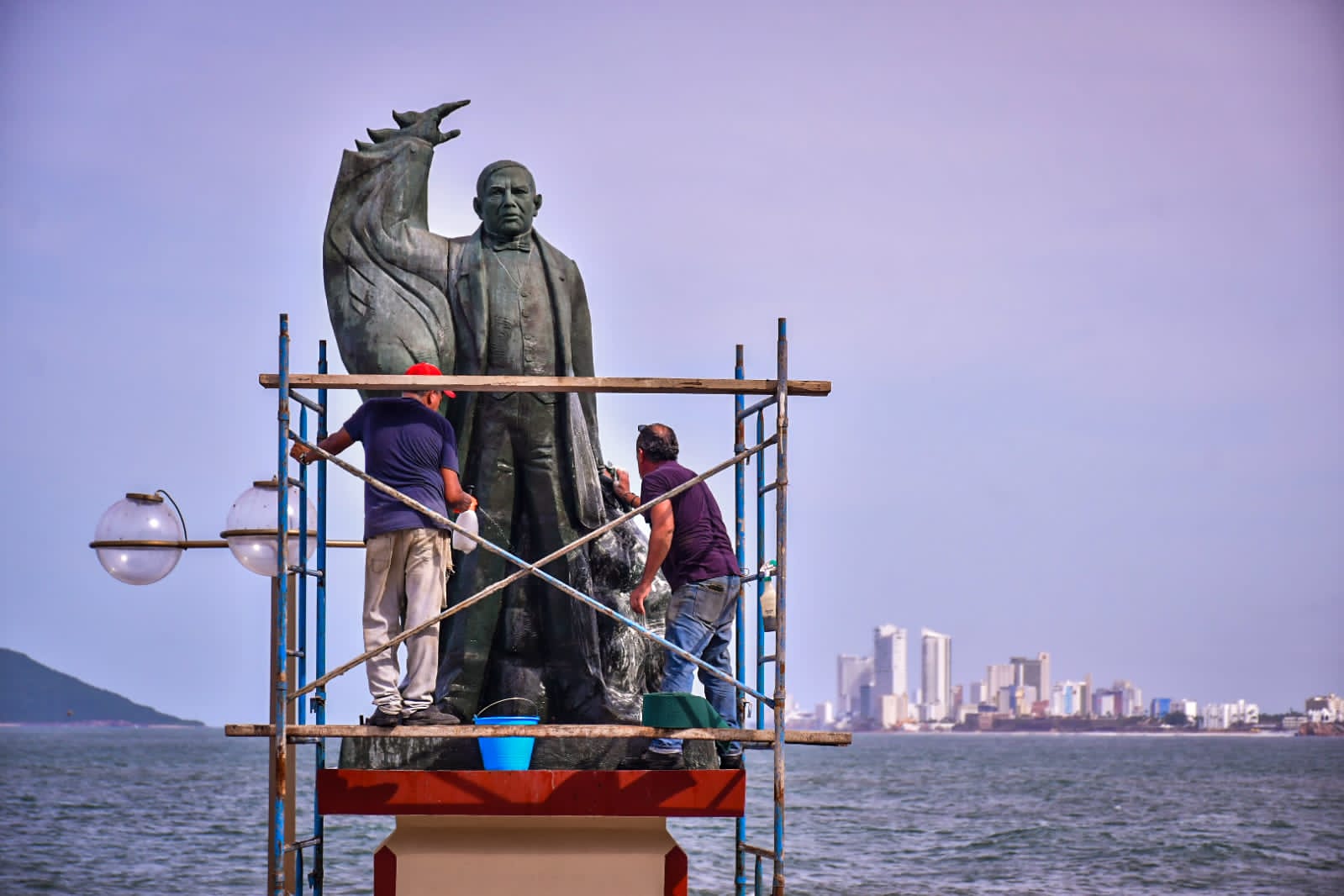 Avanza la rehabilitación de monumentos en la zona de Olas Altas.