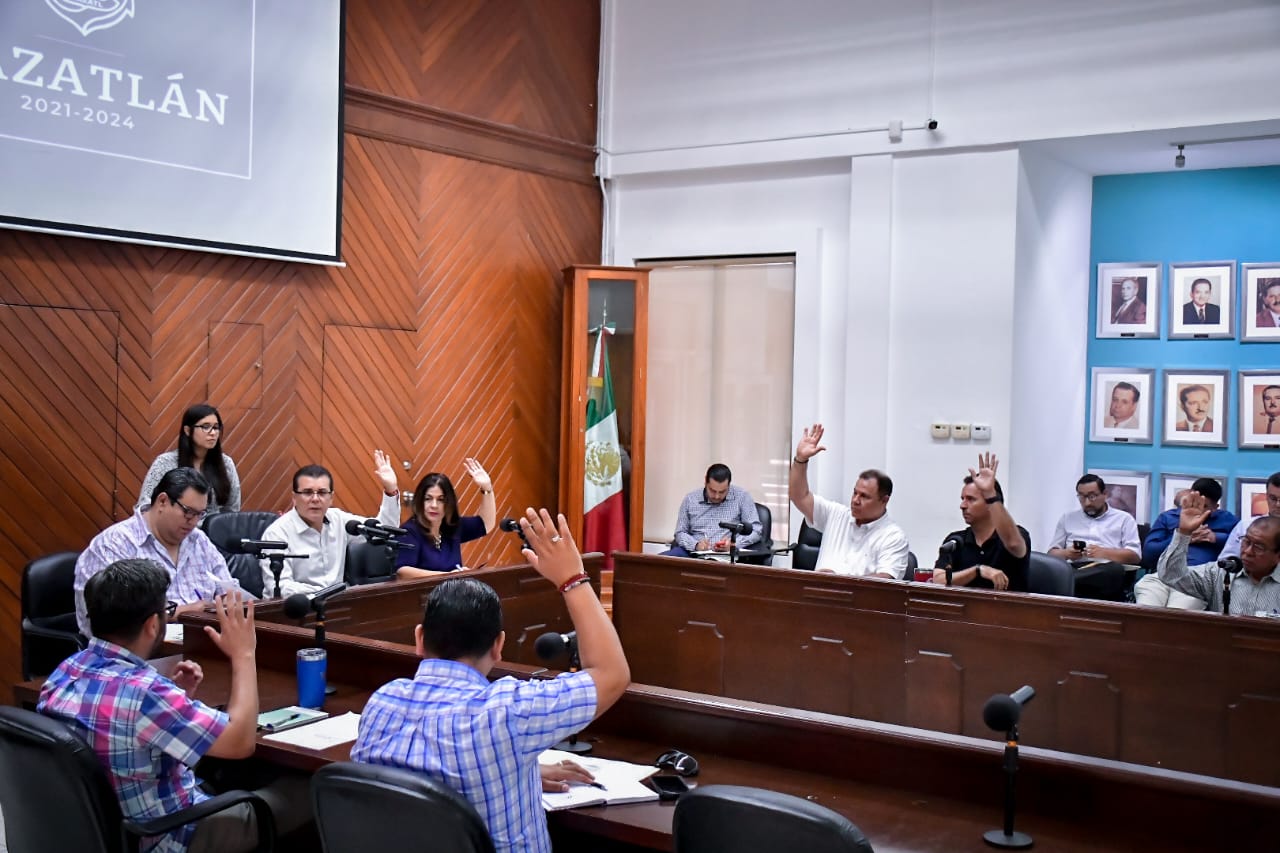 Comité de Control Desempeño Institucional y Administración de Riesgos toma protesta a nuevos integrantes.