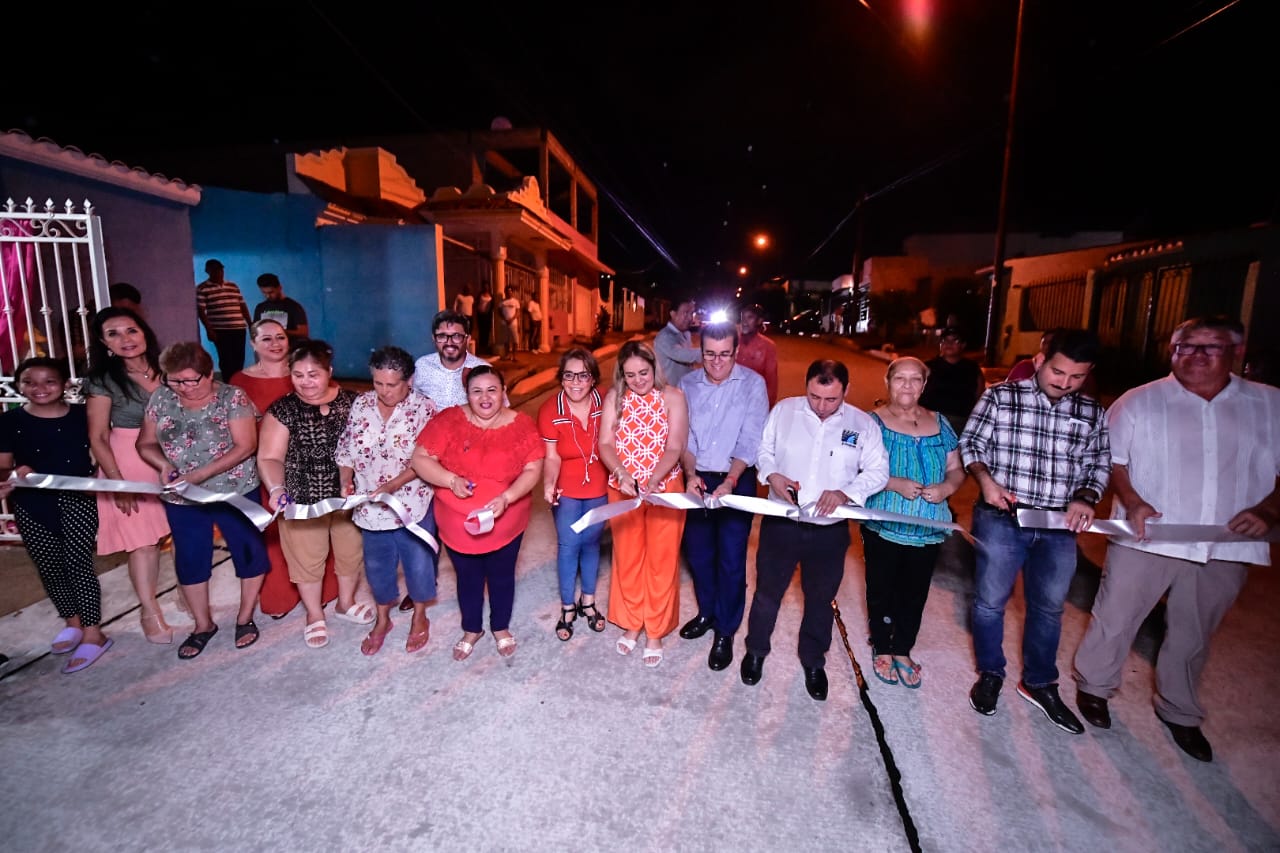 ”Lo prometido es deuda” Edgar González junto a vecinos de la colonia Lomas de San Jorge dan banderazo de arranque e inauguración de obra.