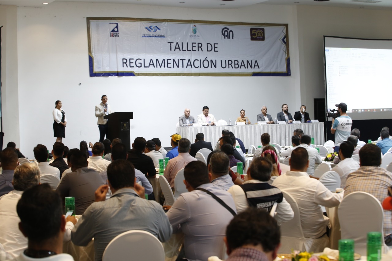 Gobierno de Mazatlán y Dirección de Planeación realizan Taller de Regulación para D.R.O