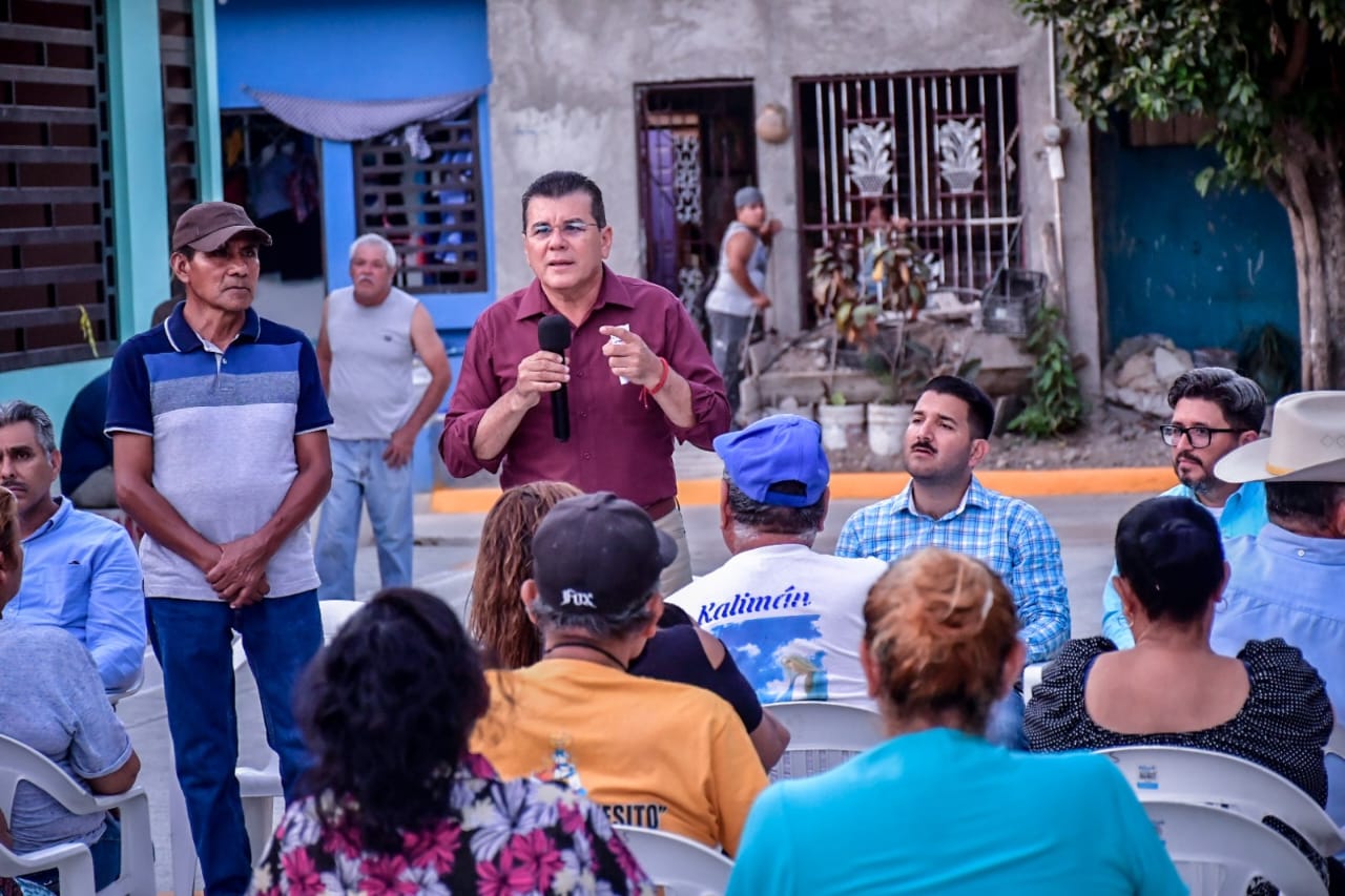 Edgar González ha demostrado que su gobierno trabaja para los pobres: Abel Hernández Benítez, vecino de la Colonia Zapata.