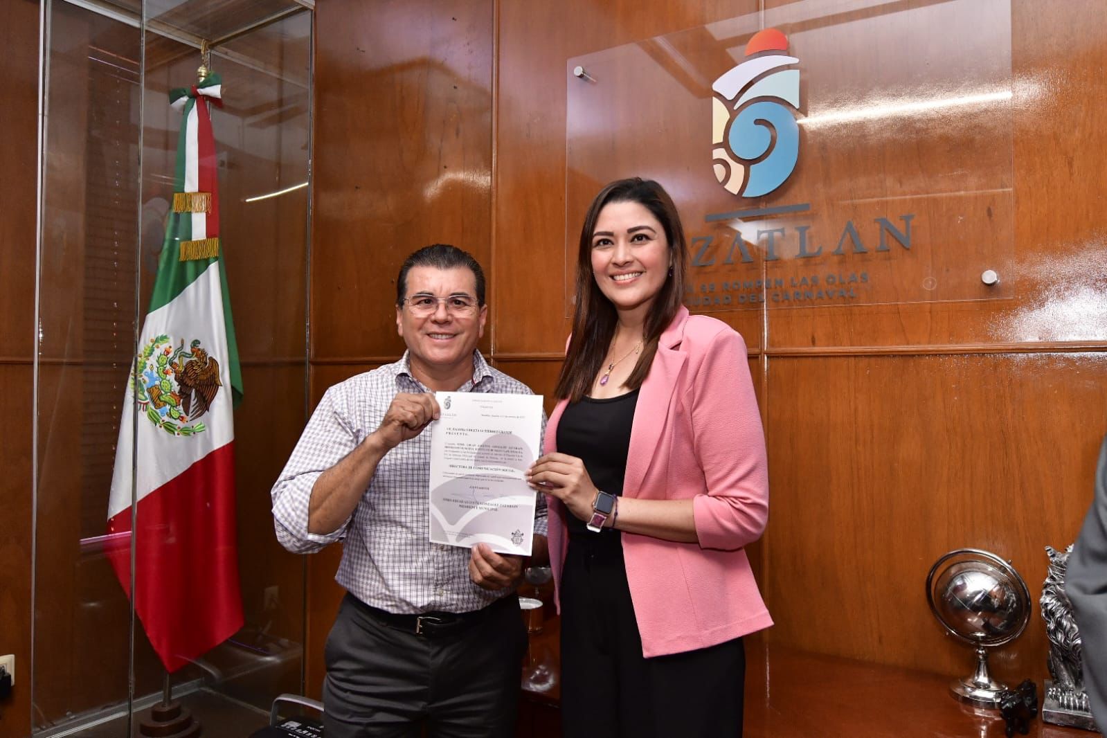 Paloma Gutiérrez toma protesta como Directora General de Comunicación Social.