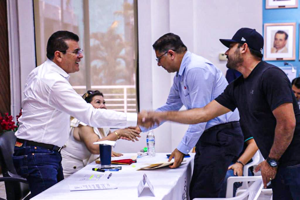 Gracias por su disposición presidente, he podido sentirme escuchada y respaldada como ciudadana”, María Dolores Hernández Castro, ciudadana atendida.