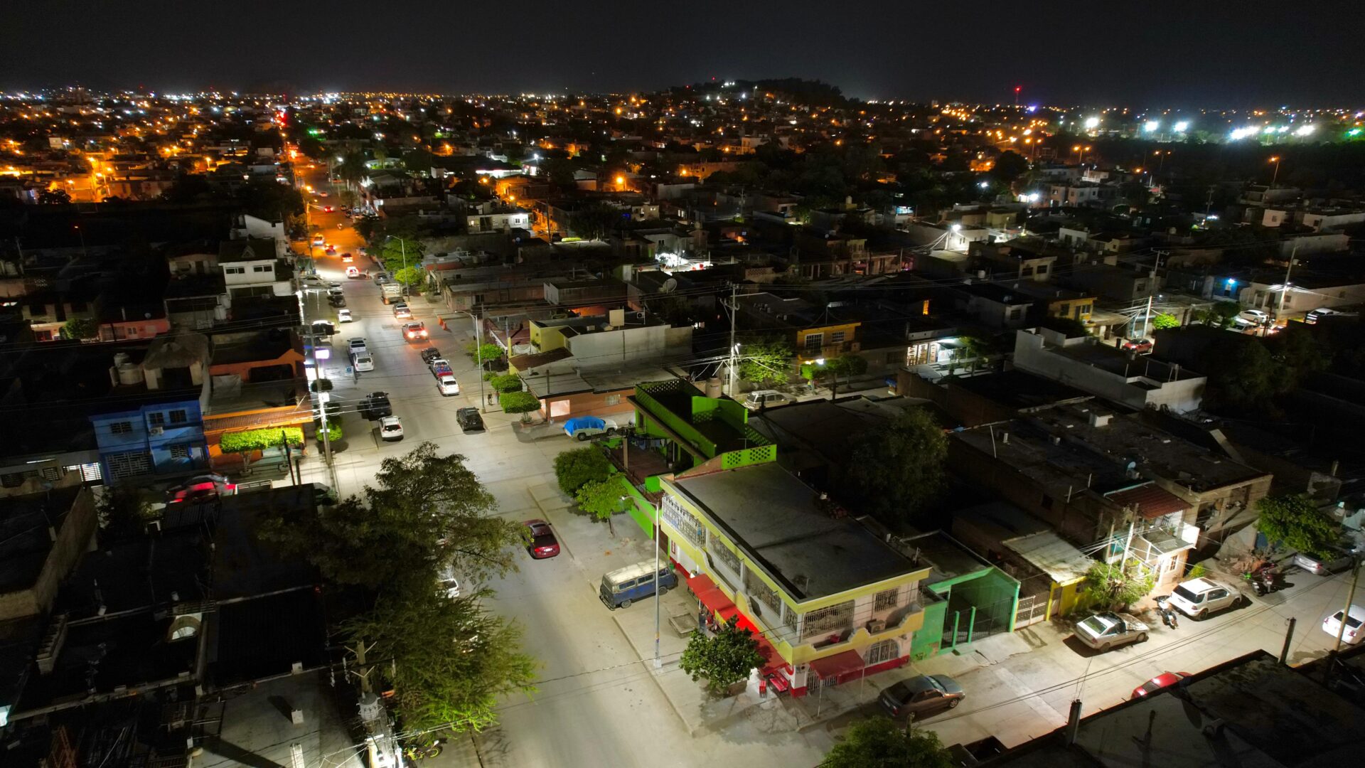 ¡Se hizo la luz! Colonia Toledo Corro se ilumina de nuevo con la sustitución de alumbrado público.